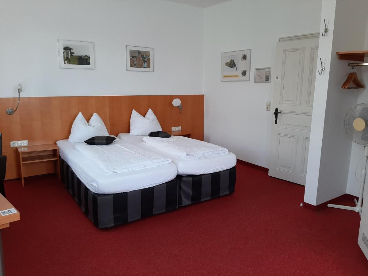 Sleep & Go! Self Service Rooms With Community Kitchen ニッテル エクステリア 写真