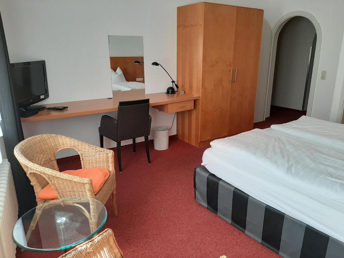 Sleep & Go! Self Service Rooms With Community Kitchen ニッテル エクステリア 写真